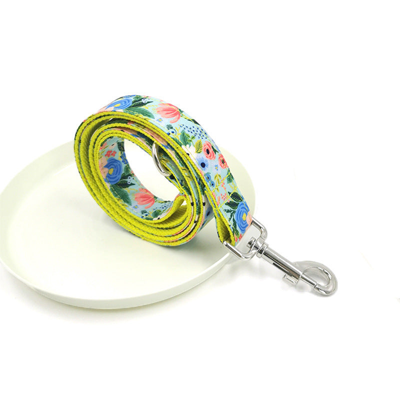 Dog leash and collar set
