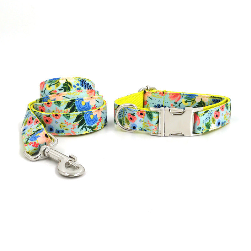 Dog leash and collar set